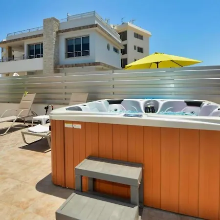Fabulous Sea View With Big Luxury Jacuzzi In Protaras, 1676 *