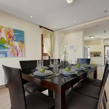 Villa Fabulous Sea View With Big Luxury Jacuzzi In Protaras, 1676 *