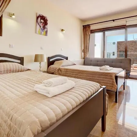 Villa Fabulous Sea View With Big Luxury Jacuzzi In Protaras, 1676 *